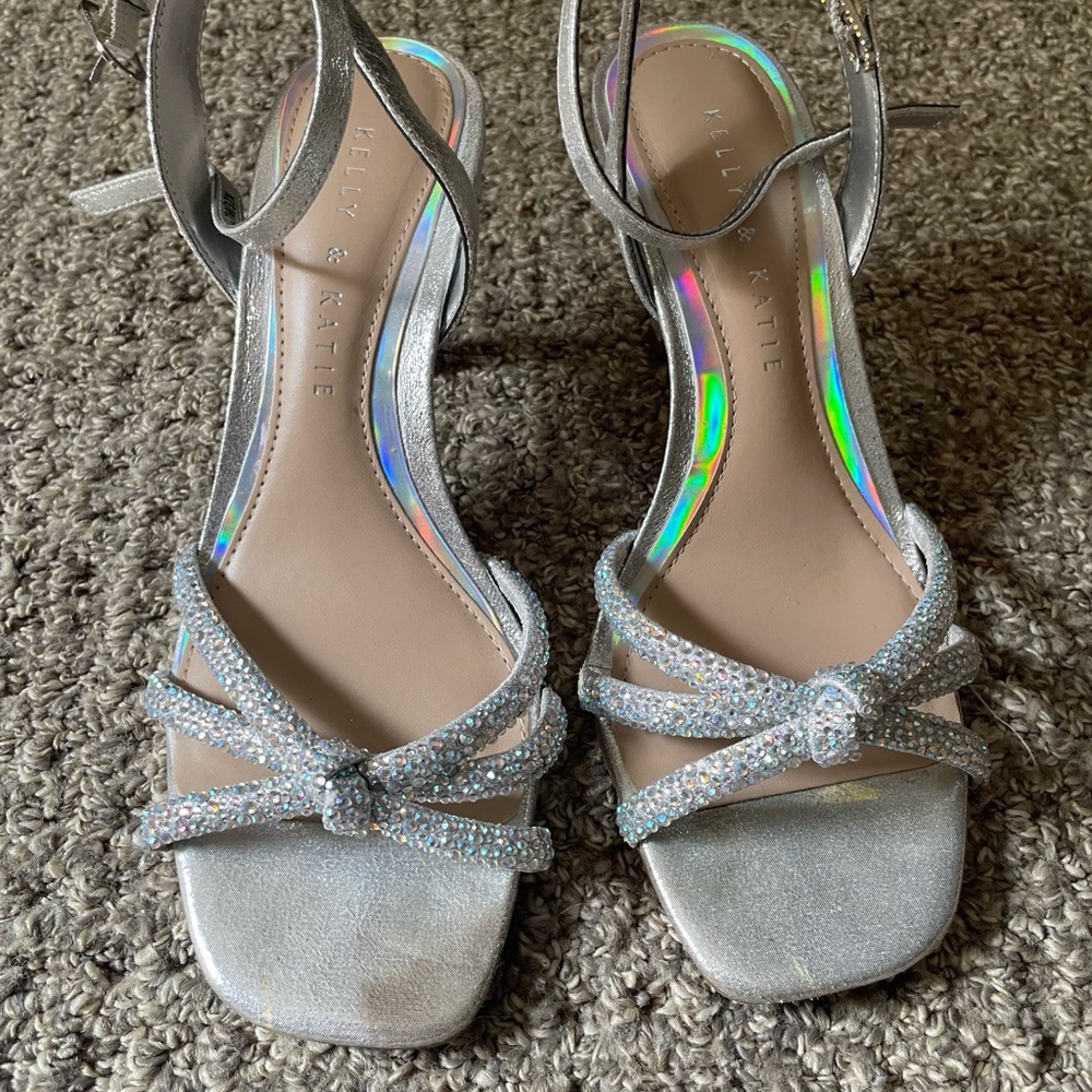 Kelly & Katie Silver Strappy Sandals